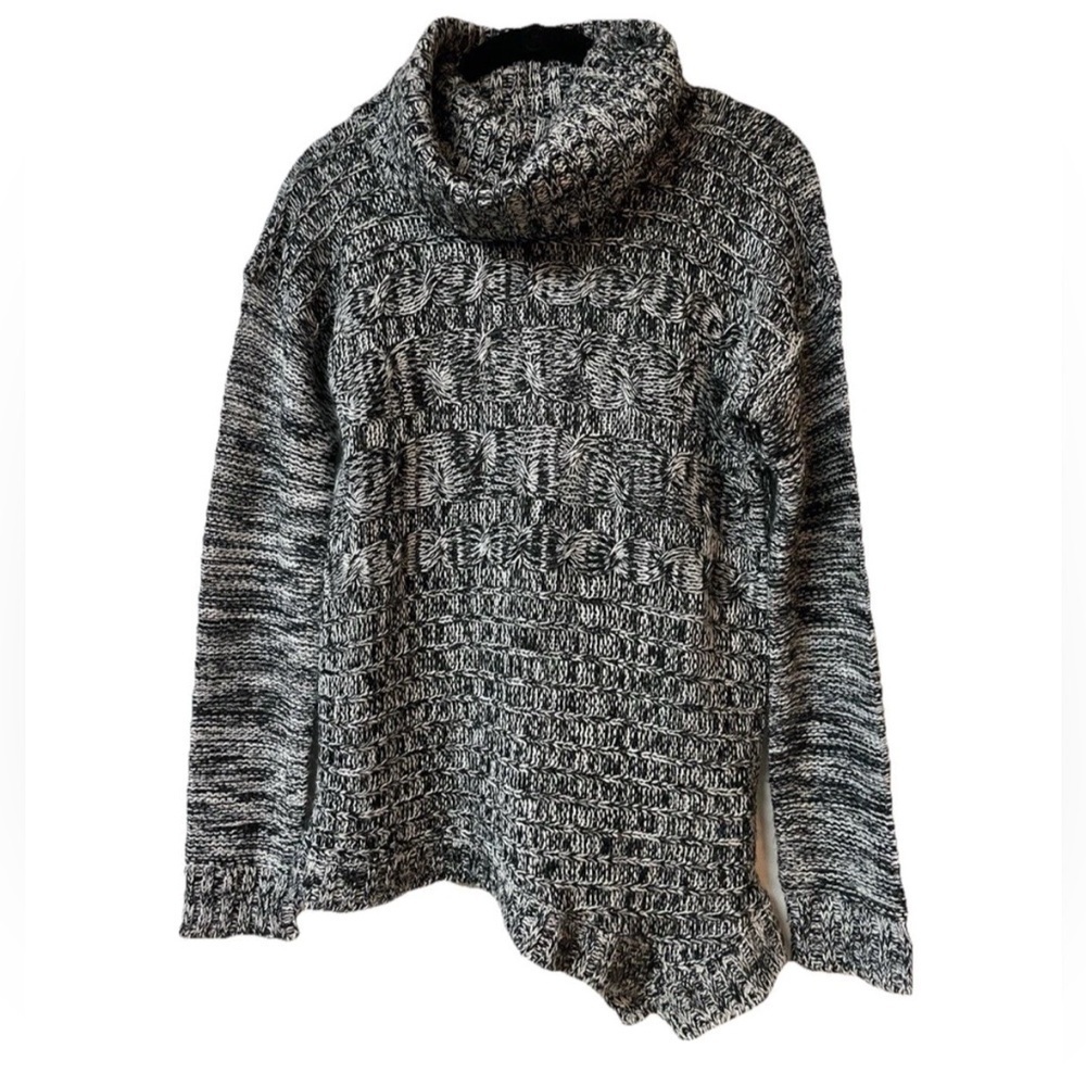 Turtle Neck chunky Sweater Marled black cable knit turtleneck Sz L asymmetrical - Picture 6 of 7